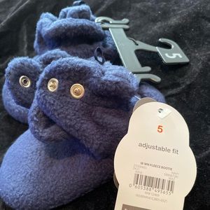 NWT! Baby Cozy Booties